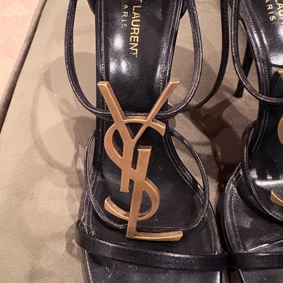 Saint Laurent Elegant Cassandra 100 Black Heels with Brushed Gold Logo - Picture 3 of 16